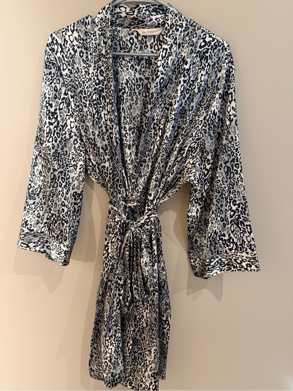 Ambrielle Black & White Leopard Print Satin Robe